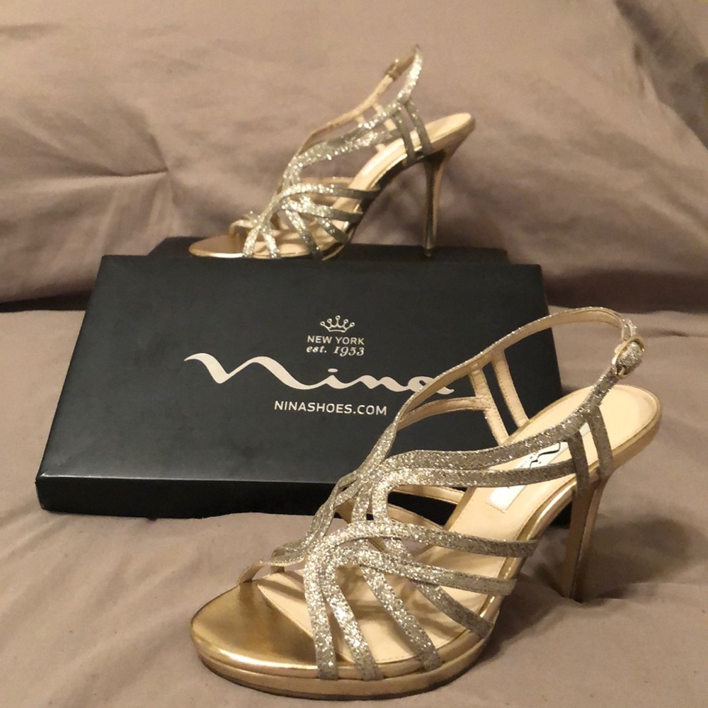 Nina Raisa Dress Pump Size 8